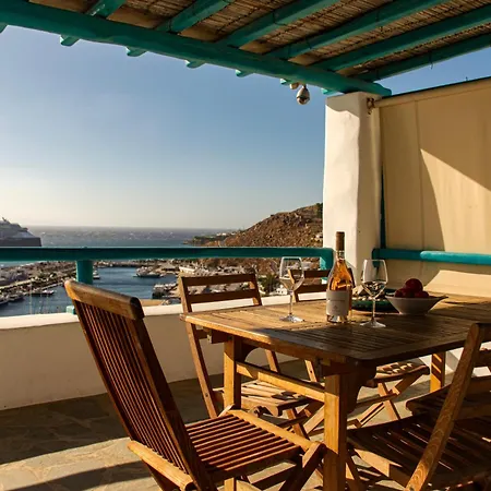 Sunset Breeze And Apartmán Tourlos