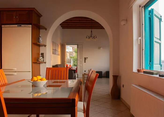 Sunset Breeze And דירה